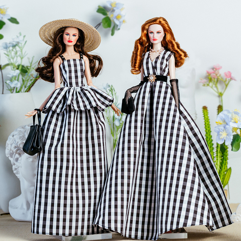 Vintage Collectible And Vintage Dolls - Costume de vêtements de poupée de